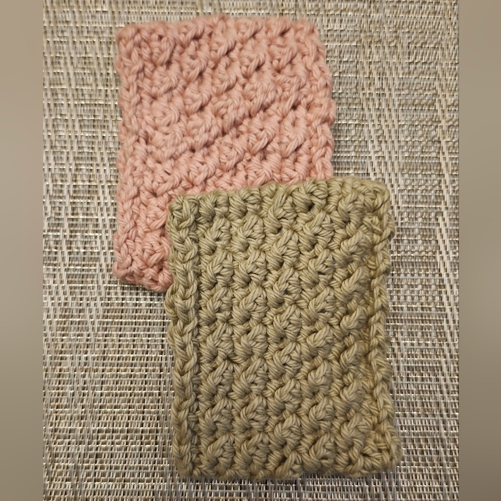 Hand Crafted Beige And Pink Sleeve Scrubbie Set